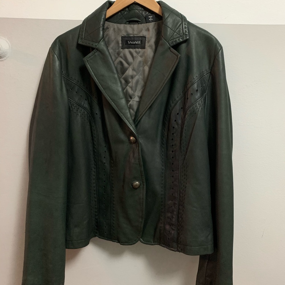 Tahari Blazer/jacket